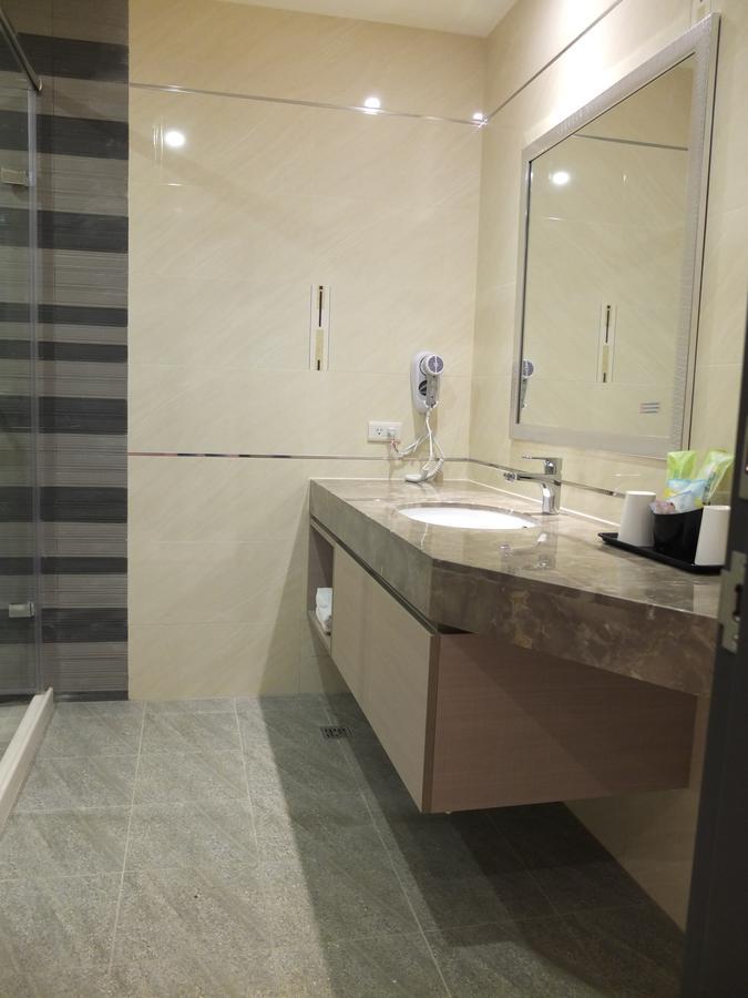 Verygood Business Hotel Huatan Ngoại thất bức ảnh