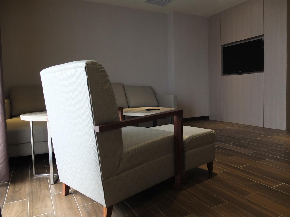 Verygood Business Hotel Huatan Ngoại thất bức ảnh