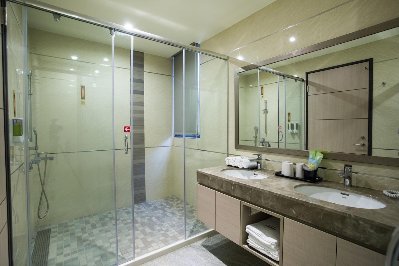 Verygood Business Hotel Huatan Ngoại thất bức ảnh
